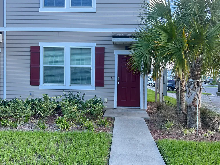 939 Rotary Rd — Photo 1