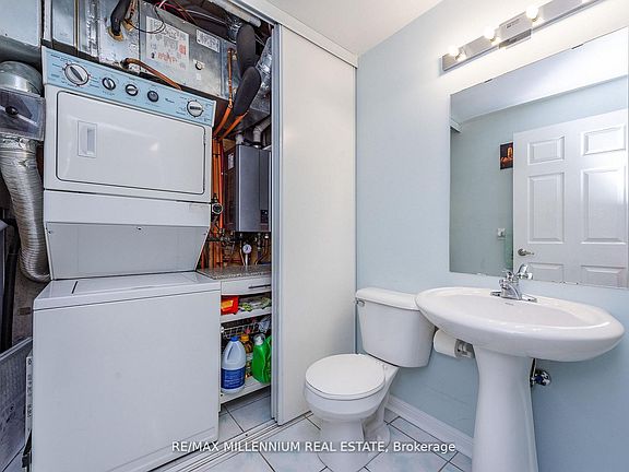 4th image of 3045 Finch Ave W #1034