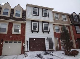 105 Bonnie Brae Dr, Coraopolis, PA 15108