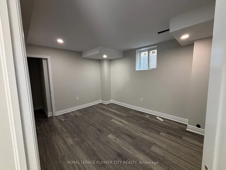 200 Hunter Way #BASEMENT — Photo 6