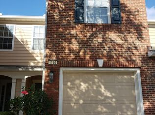 4150 Crownwood Dr, Jacksonville, FL 32216
