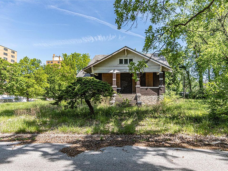 1st image of 3005 Forest Blvd