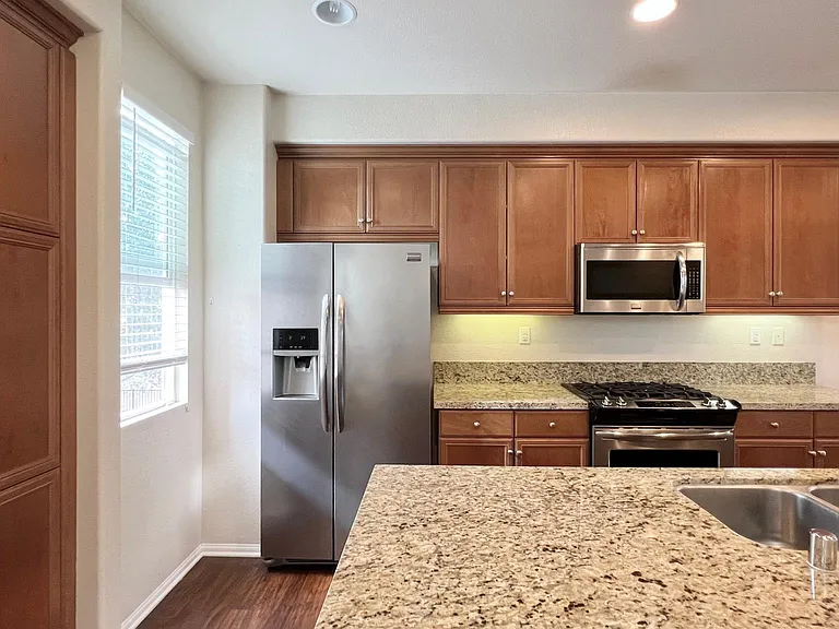 2674 Rawhide Ln — Photo 10