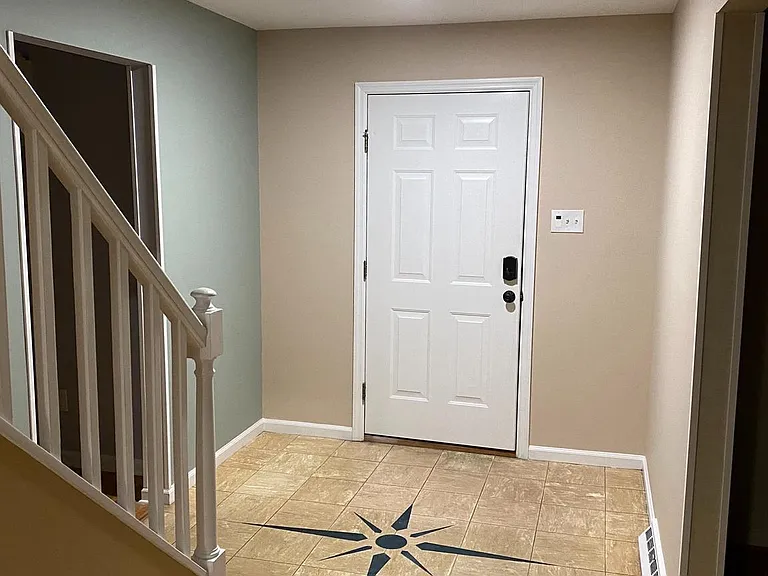 415 Monmouth Dr — Photo 11