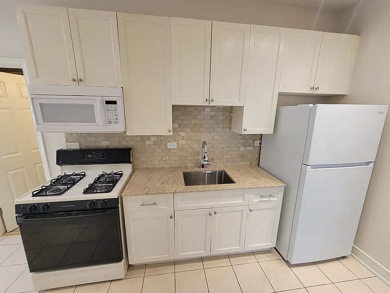 802 Dempster St #1A — Photo 11