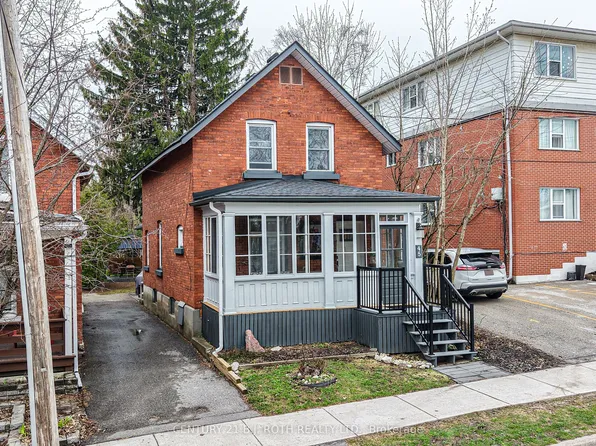 45 Albert St N, Orillia, ON L3V 5K3