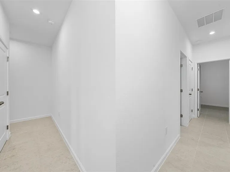 2408 Celebration Blvd — Photo 14
