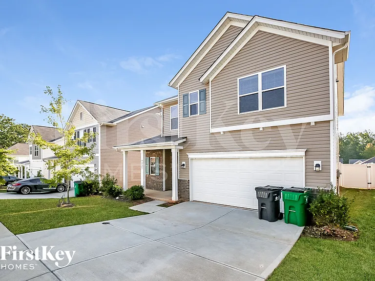 9225 Evans Creek Ct — Photo 2