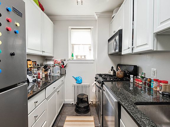 4th image of 3925 Davis Pl NW APT 205