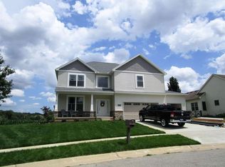 3125 Chanson Valley Rd, Lambertville, MI 48144