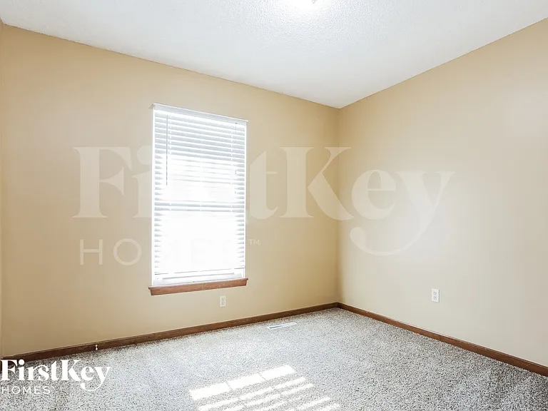 2636 SW Krista Ct — Photo 8