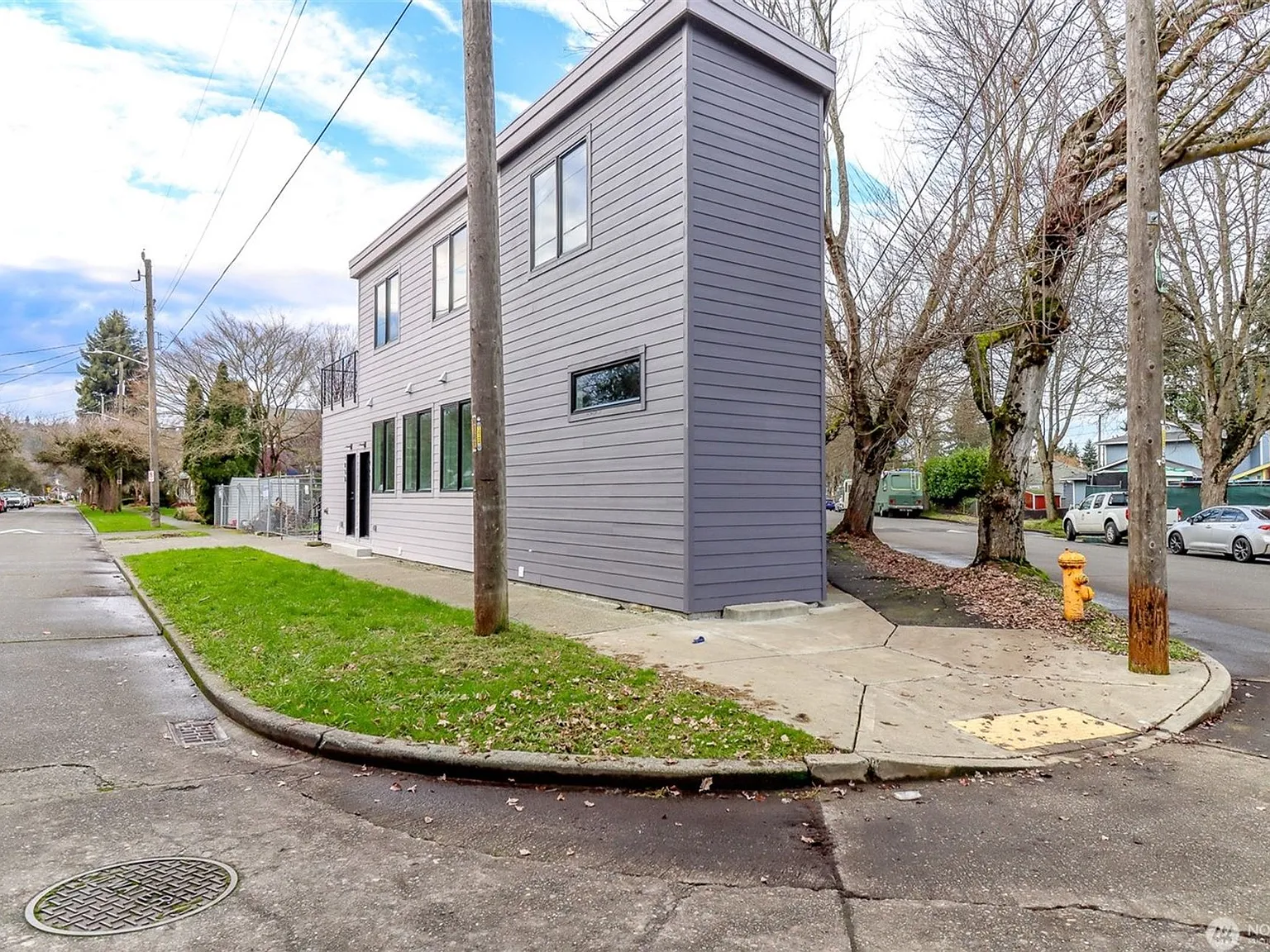 8333 Dallas Ave — Photo 2