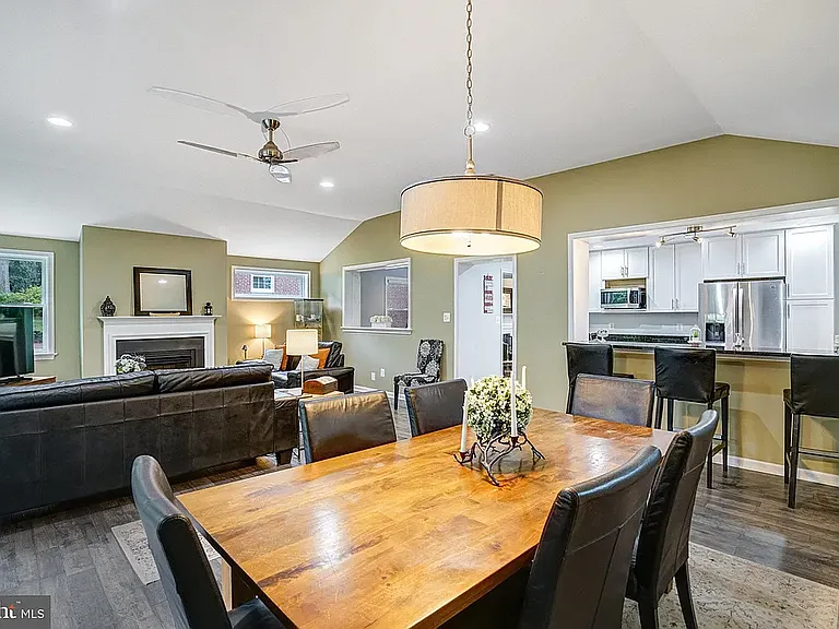 5223 Yorktown Blvd — Photo 9