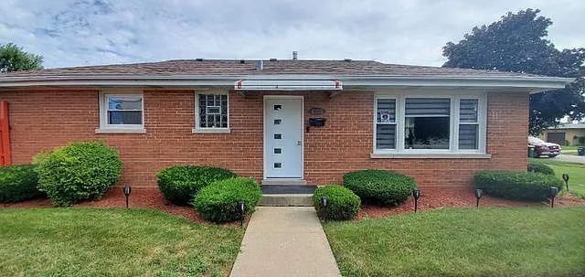 4355 Atlantic Ave photo 1