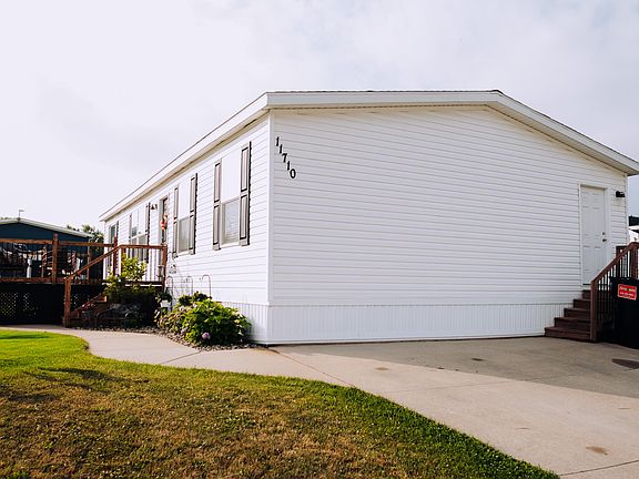 2nd image of 11710 Torrey Trl NW