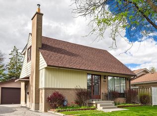 26 Henley Cres, Toronto, ON M9W 2W9