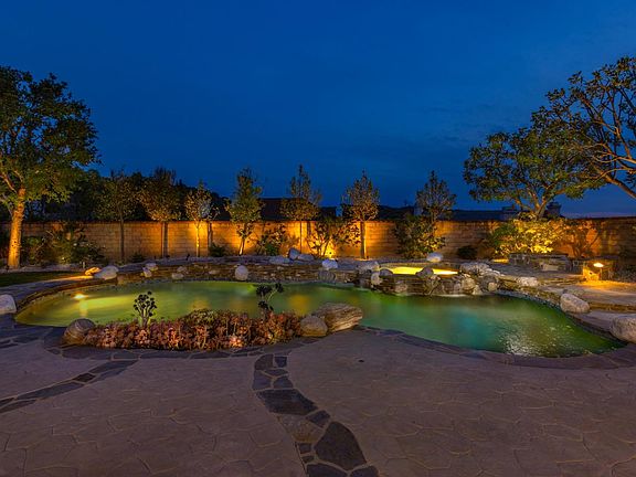4th image of 5580 Bromely Dr