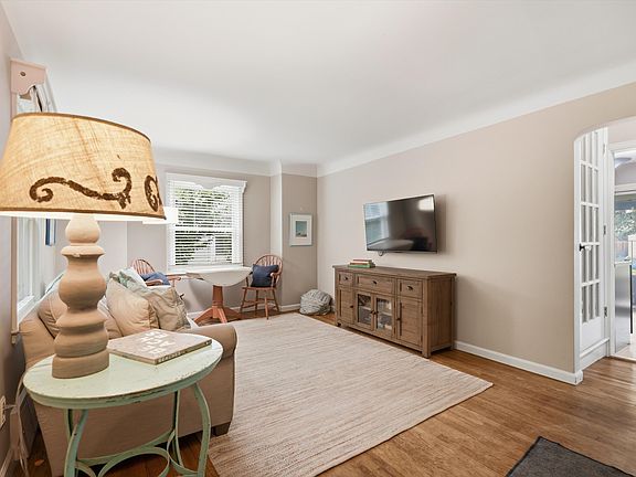5th image of 2104 Arborview Blvd