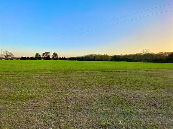 3rd image of 1588 County Road 2510