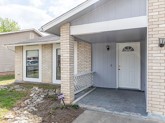 3rd image of 5434 Mountain Vista Dr
