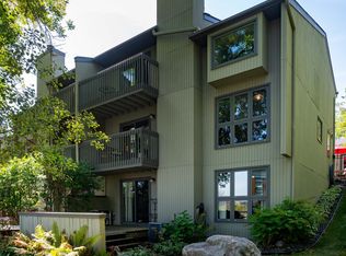 5901 Carter Ln, Minnetonka, MN 55343