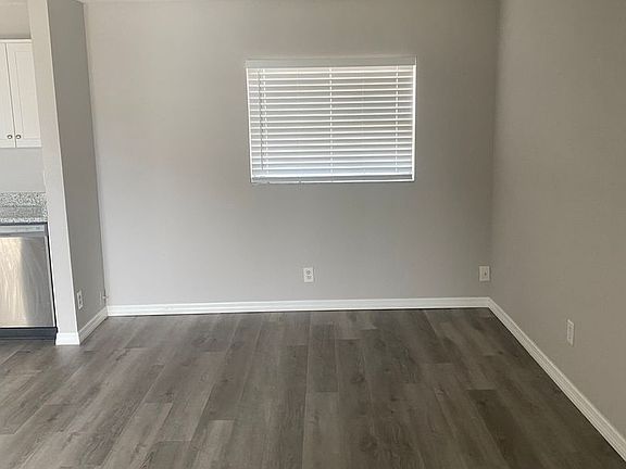 3rd image of 426 Palm Ave N APT 6