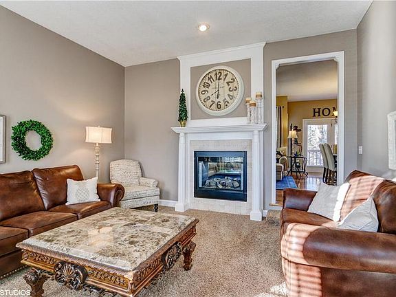 3rd image of 1116 Aspen Dr
