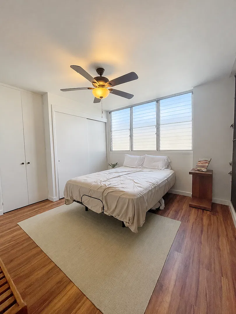 Six Twenty Sheridan Furnished 1-Bedroom Condo In Honolulu — Photo 3