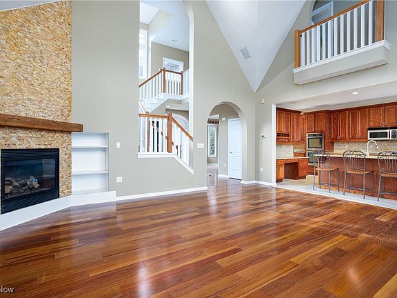 5th image of 2441 Brantwood Dr
