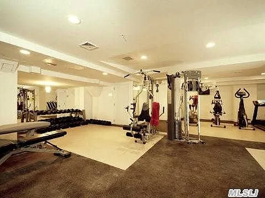 Rented by Prime Realty | media 18