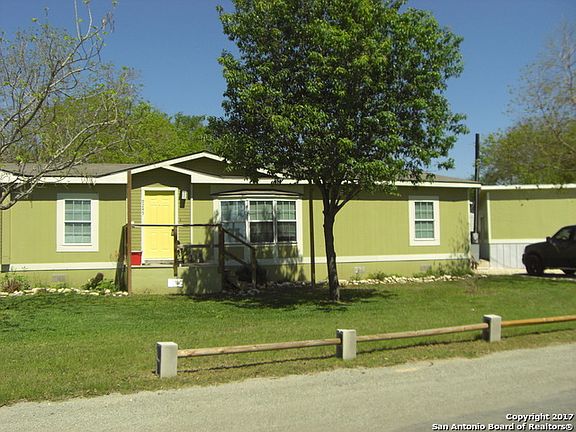 4th image of 9245 Newcombe Dr