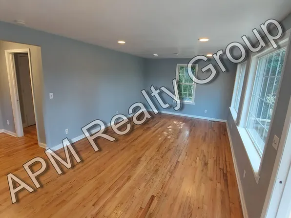 917 Texas St APT B, Columbia, SC 29201