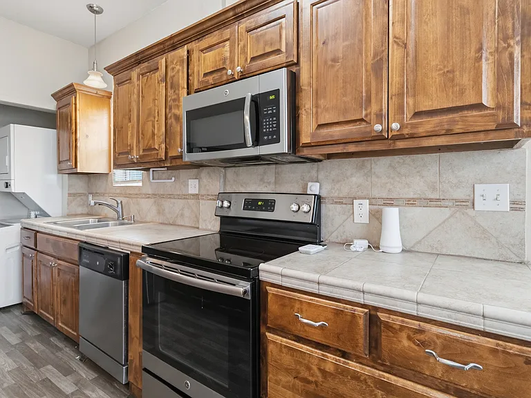 9140 Sailfish Dr — Photo 15