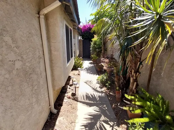 937 Fairchild Ave, Camarillo, CA 93010