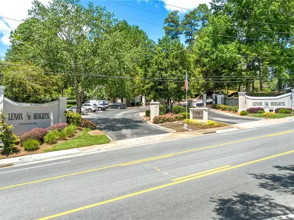 2109 Pine Heights Dr NE, Atlanta, GA 30324