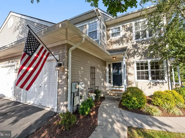 126 Stewarts Ct #805, Phoenixville, PA 19460