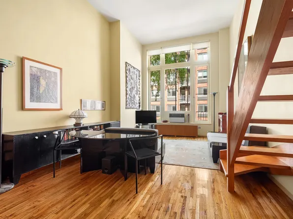 100 West 15th Street image 1 of 6