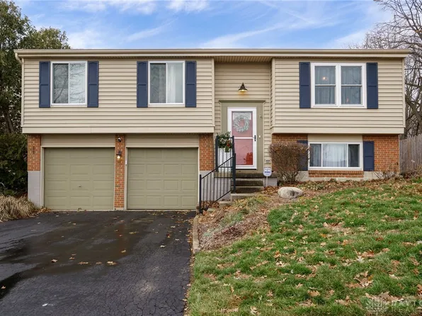 2384 Cross Village Dr, Miamisburg, OH 45342