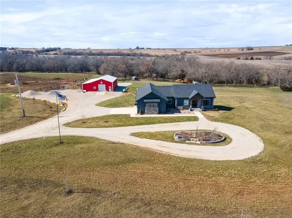 537 E 550th Rd, Overbrook, KS 66524