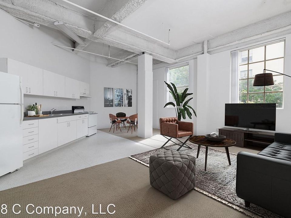 1st image of 428 C St Unit 404