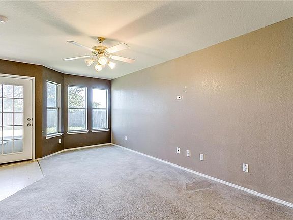 4th image of 1428 Pine Ln