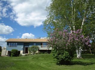 136 Shaw Mansion Rd, Waterbury, VT 05676