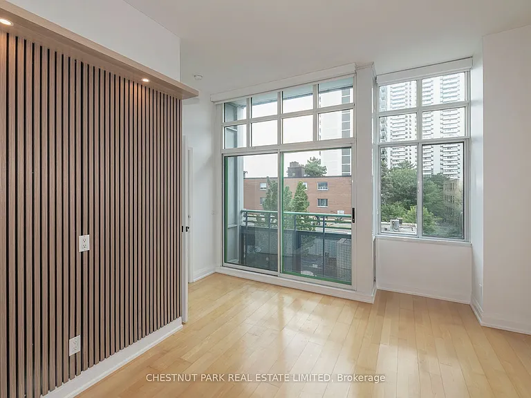 1901 Yonge St #302 — Photo 7