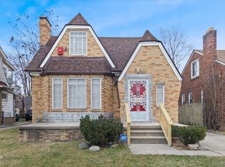 15490 Saint Marys St, Detroit, MI 48227