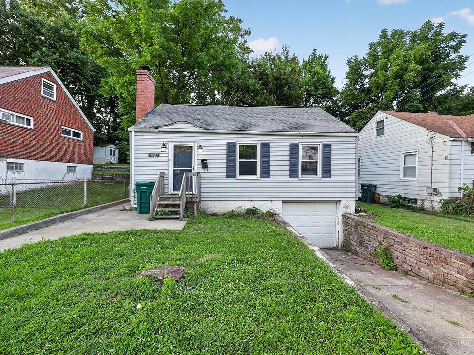 1st image of 1723 Ashbrook Dr