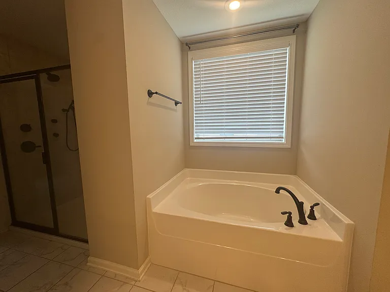 8808 Sullivans Dr — Photo 24