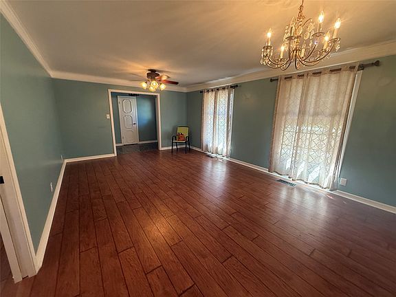 5th image of 2736 Michael Rd