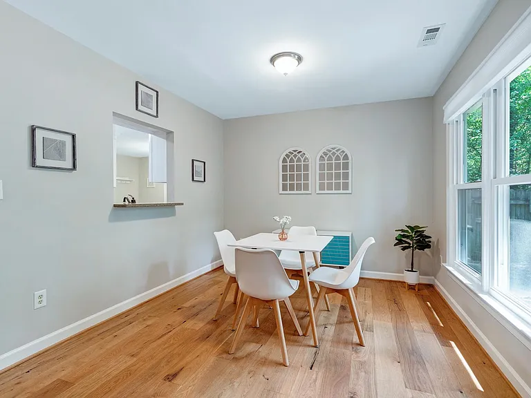 113 Wethersfield Dr — Photo 17