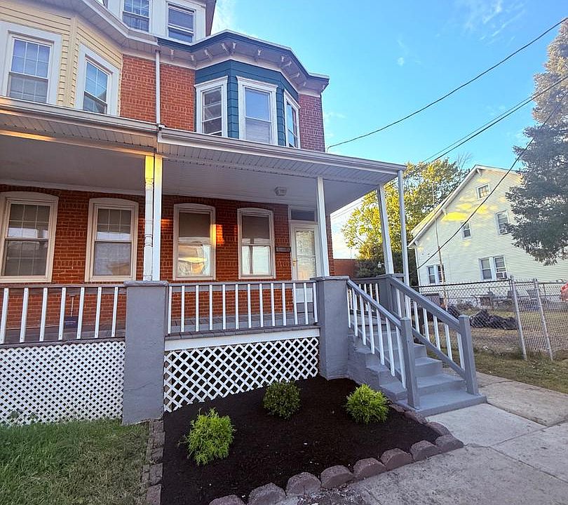 1st image of 31 Alden Ave