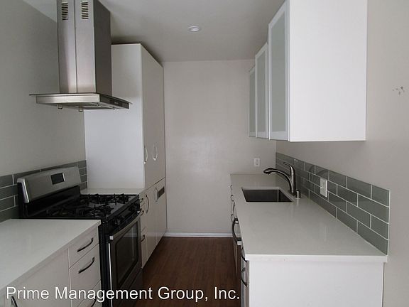 3rd image of 3101 W 48th St APT 3
